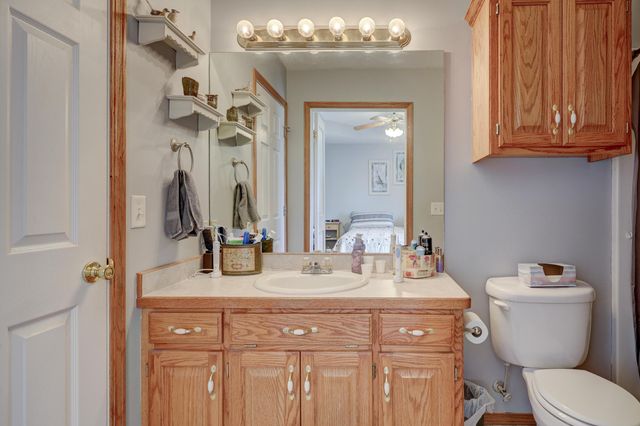 1704 Redbud Drive, Joplin, MO 64801