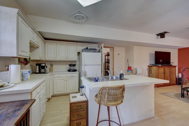 1704 Redbud Drive, Joplin, MO 64801