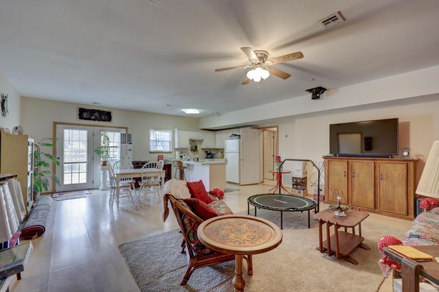 1704 Redbud Drive, Joplin, MO 64801