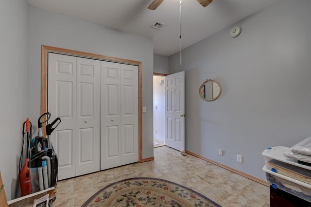 1704 Redbud Drive, Joplin, MO 64801