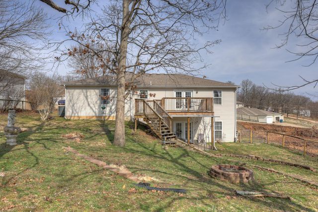 1704 Redbud Drive, Joplin, MO 64801