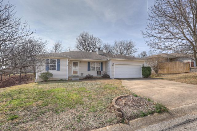 1704 Redbud Drive, Joplin, MO 64801