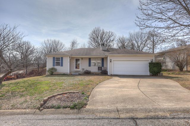 1704 Redbud Drive, Joplin, MO 64801