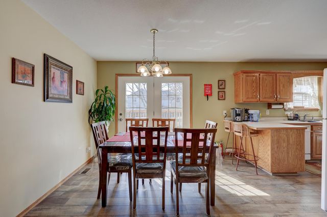 1704 Redbud Drive, Joplin, MO 64801