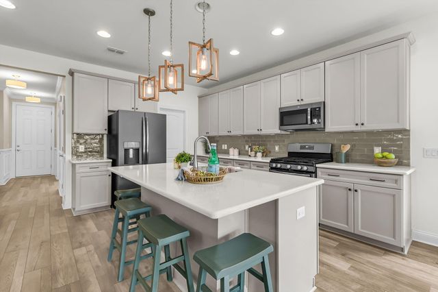 213 Fall Crossing Place, Summerville, SC 29486