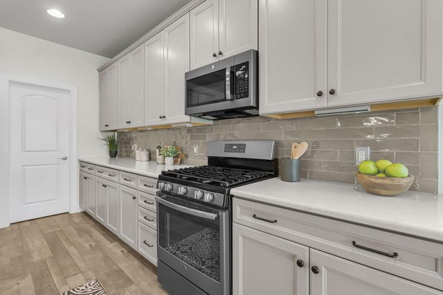 213 Fall Crossing Place, Summerville, SC 29486