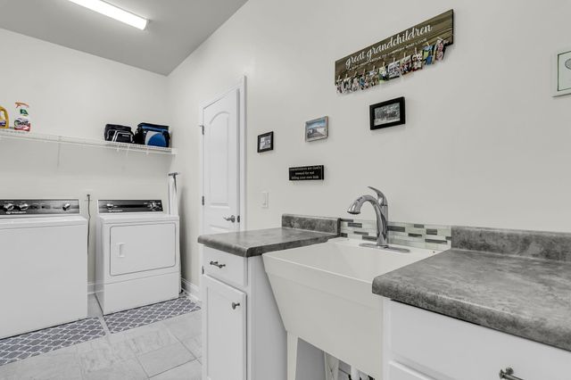 213 Fall Crossing Place, Summerville, SC 29486