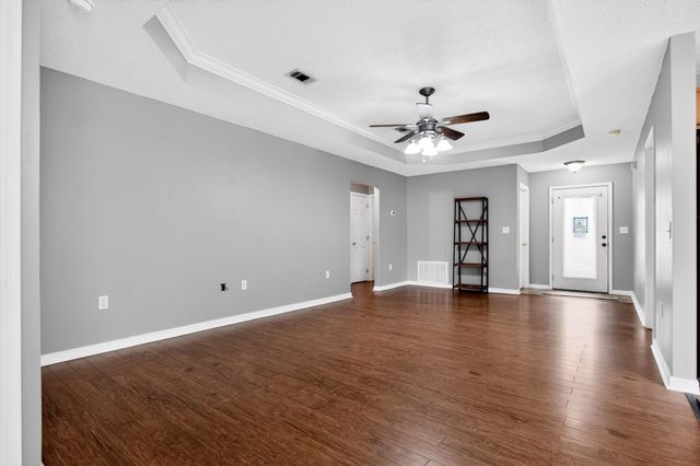 203 8th Avenue, Crestview, FL 32536