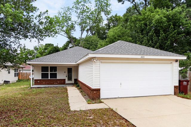 203 8th Avenue, Crestview, FL 32536