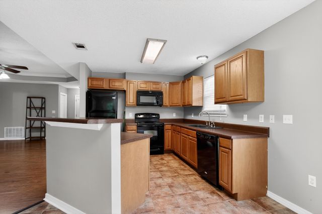 203 8th Avenue, Crestview, FL 32536
