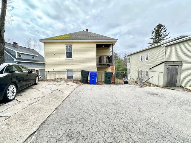 477-479 Calef Road, Manchester, NH 03103