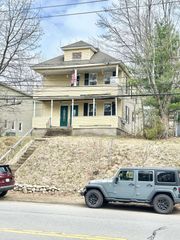 477-479 Calef Road, Manchester, NH 03103