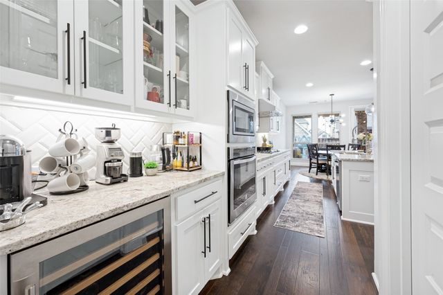 126 Darbonne Lane, Irving, TX 75039