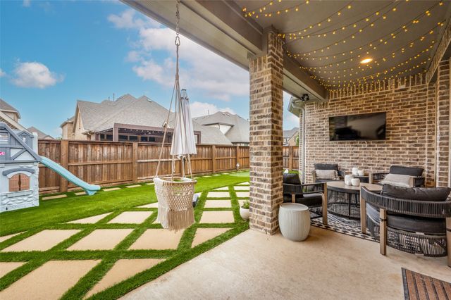 126 Darbonne Lane, Irving, TX 75039