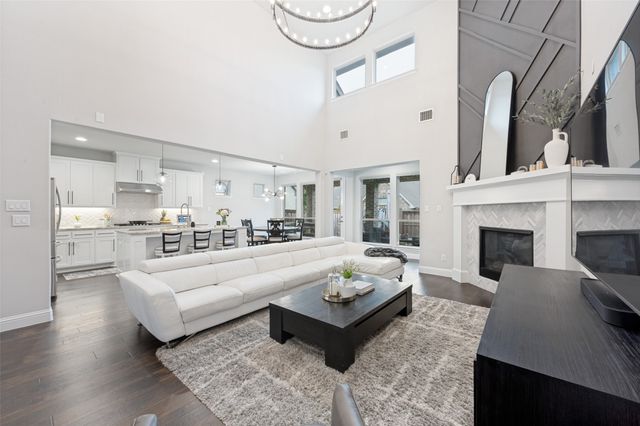 126 Darbonne Lane, Irving, TX 75039