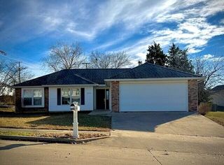 2316 MARICOPA DR, Columbia, MO 65201