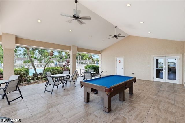 1768 Royal CIR 1402, Naples, FL 34112