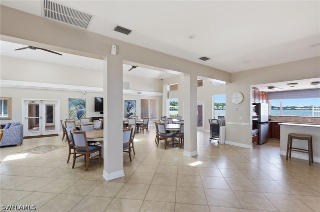 1768 Royal CIR 1402, Naples, FL 34112