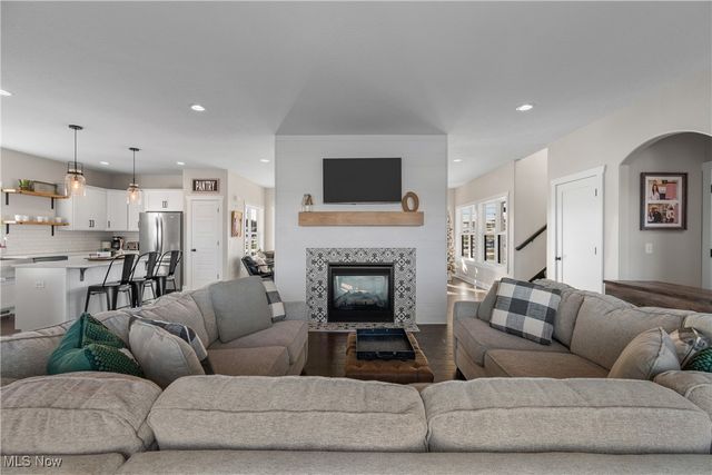 14451 Sousa Street, North Lawrence, OH 44666