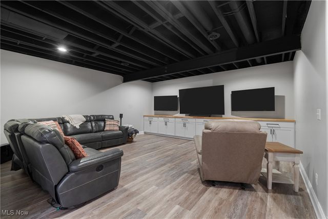 14451 Sousa Street, North Lawrence, OH 44666