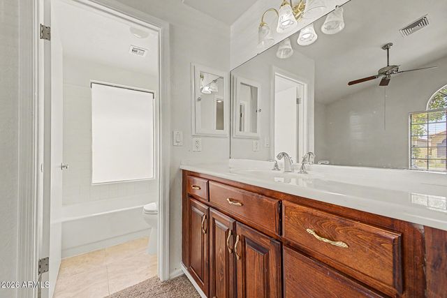 879 E HEARNE Way, Gilbert, AZ 85234