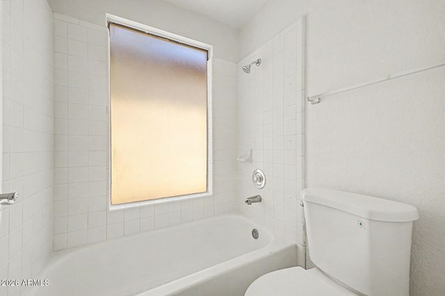 879 E HEARNE Way, Gilbert, AZ 85234