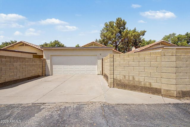879 E HEARNE Way, Gilbert, AZ 85234