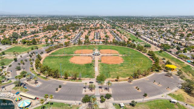 879 E HEARNE Way, Gilbert, AZ 85234