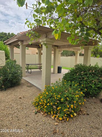879 E HEARNE Way, Gilbert, AZ 85234