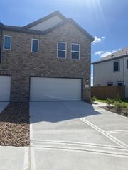 2214 Salinas Drive, Rosharon, TX 77583