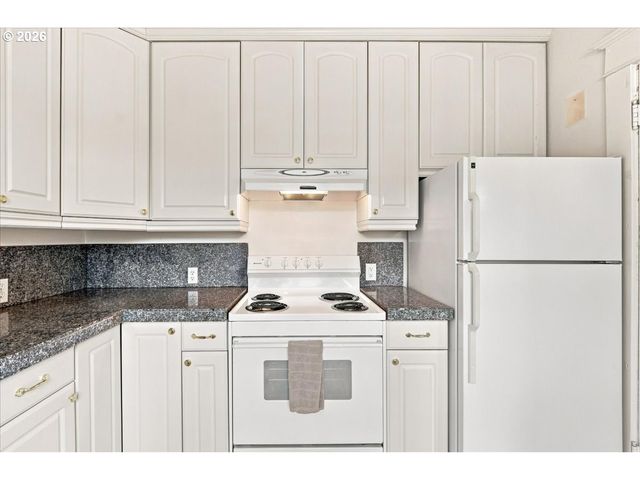 923 Hoffman St, Woodland, WA 98674