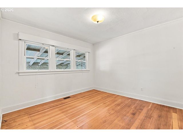 923 Hoffman St, Woodland, WA 98674