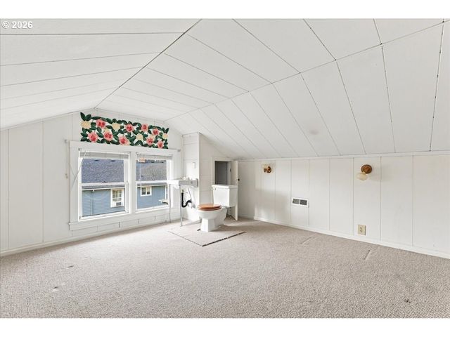 923 Hoffman St, Woodland, WA 98674