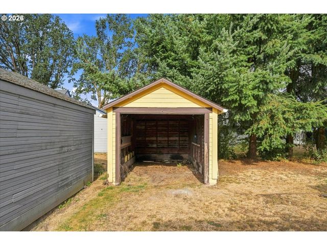 923 Hoffman St, Woodland, WA 98674
