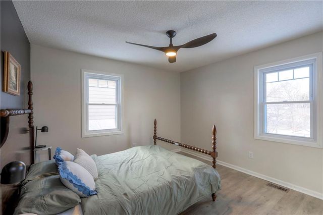 7708 NE 53rd Street, Kansas City, MO 64119