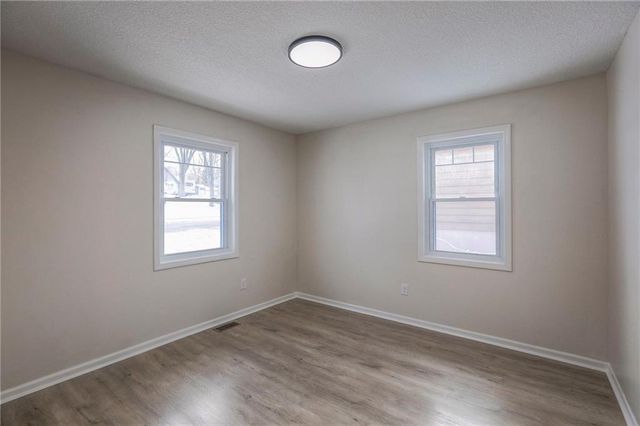 7708 NE 53rd Street, Kansas City, MO 64119