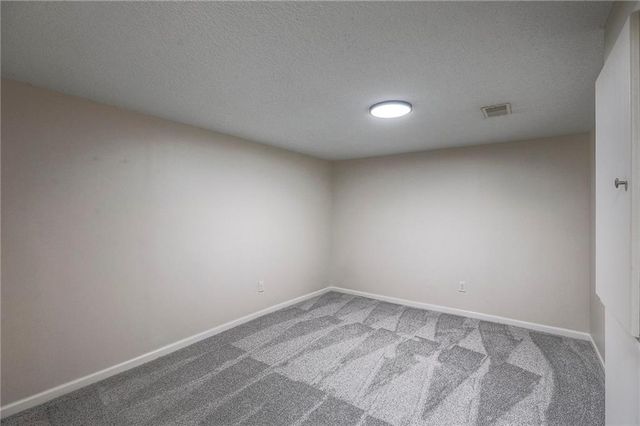 7708 NE 53rd Street, Kansas City, MO 64119