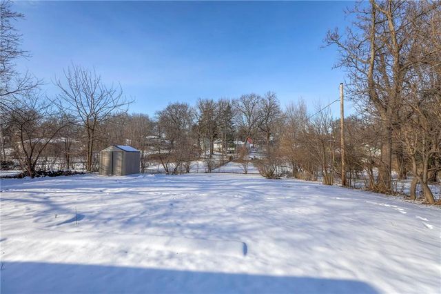 7708 NE 53rd Street, Kansas City, MO 64119