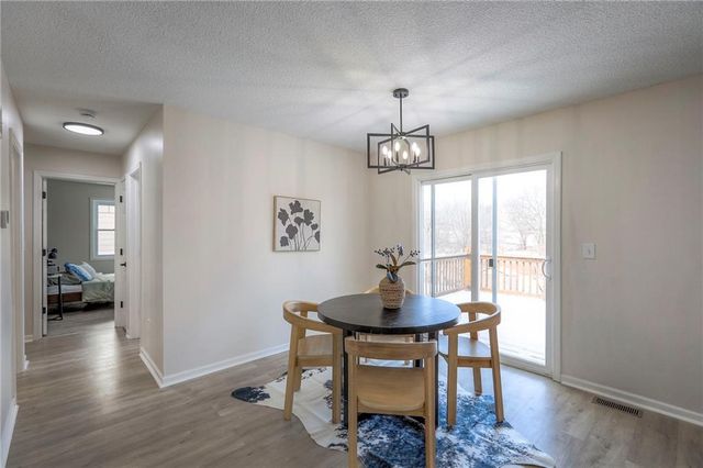 7708 NE 53rd Street, Kansas City, MO 64119