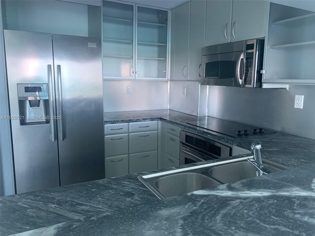 540 West Ave 1613, Miami Beach, FL 33139