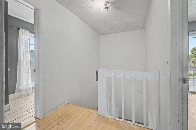 2302 MILTON PL, Newark, DE 19702