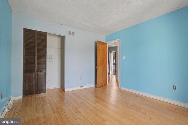 2302 MILTON PL, Newark, DE 19702
