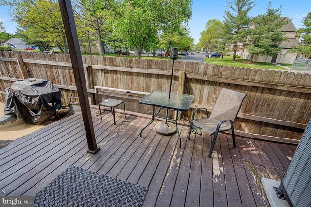 2302 MILTON PL, Newark, DE 19702