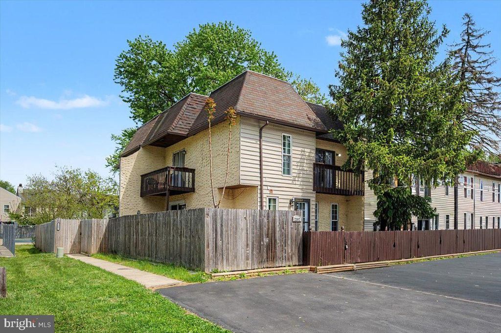 2302 MILTON PL, Newark, DE 19702