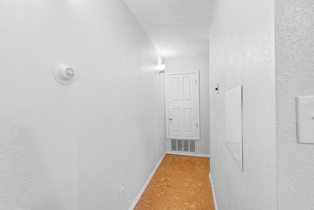 4920 La Cienega Street NW, Albuquerque, NM 87107