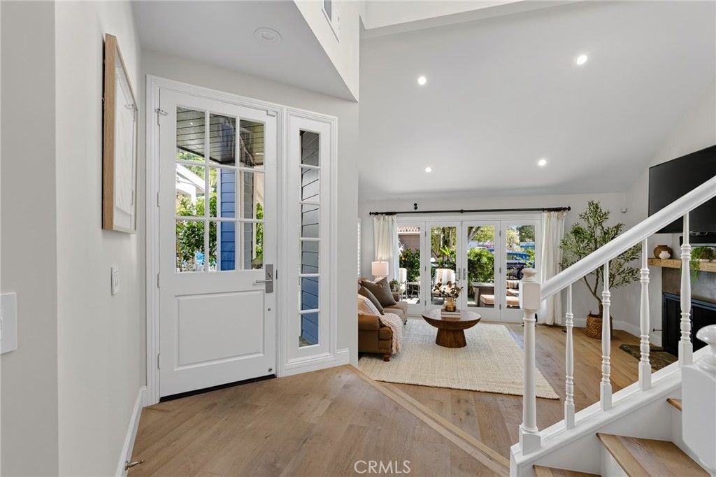 607 Dahlia Avenue, Corona Del Mar, CA 92625 — photo 2