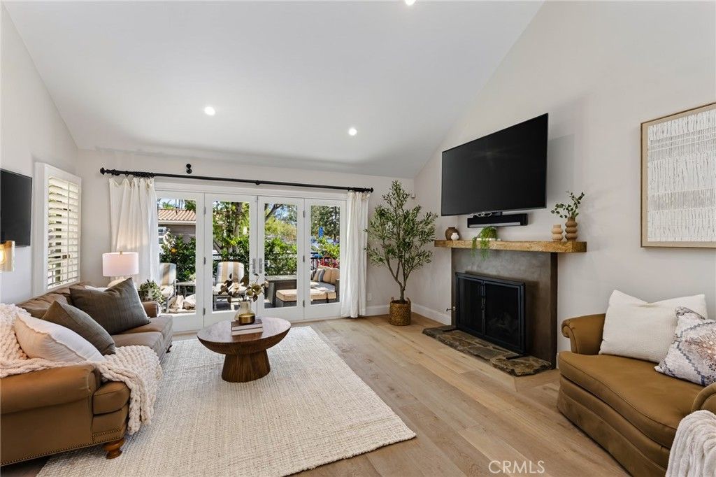 607 Dahlia Avenue, Corona Del Mar, CA 92625 — photo 3
