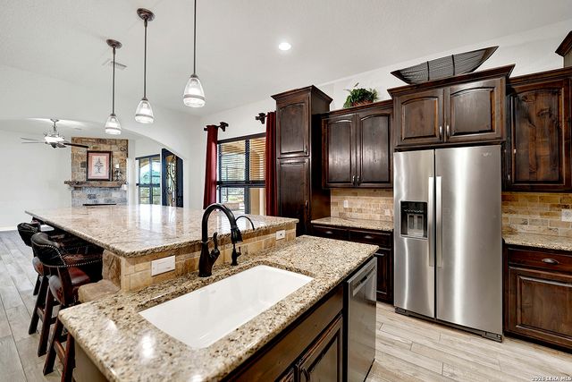 27035 ROCKY RIM, San Antonio, TX 78266