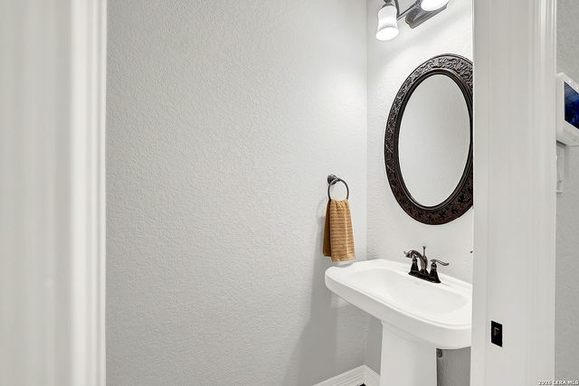 27035 ROCKY RIM, San Antonio, TX 78266