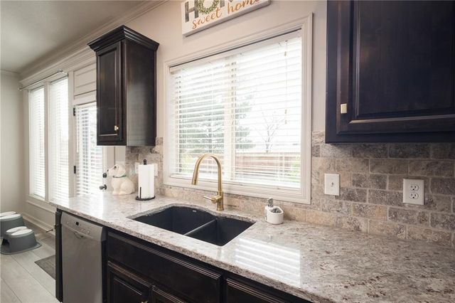 104 SW Greenbriar Drive, Blue Springs, MO 64064